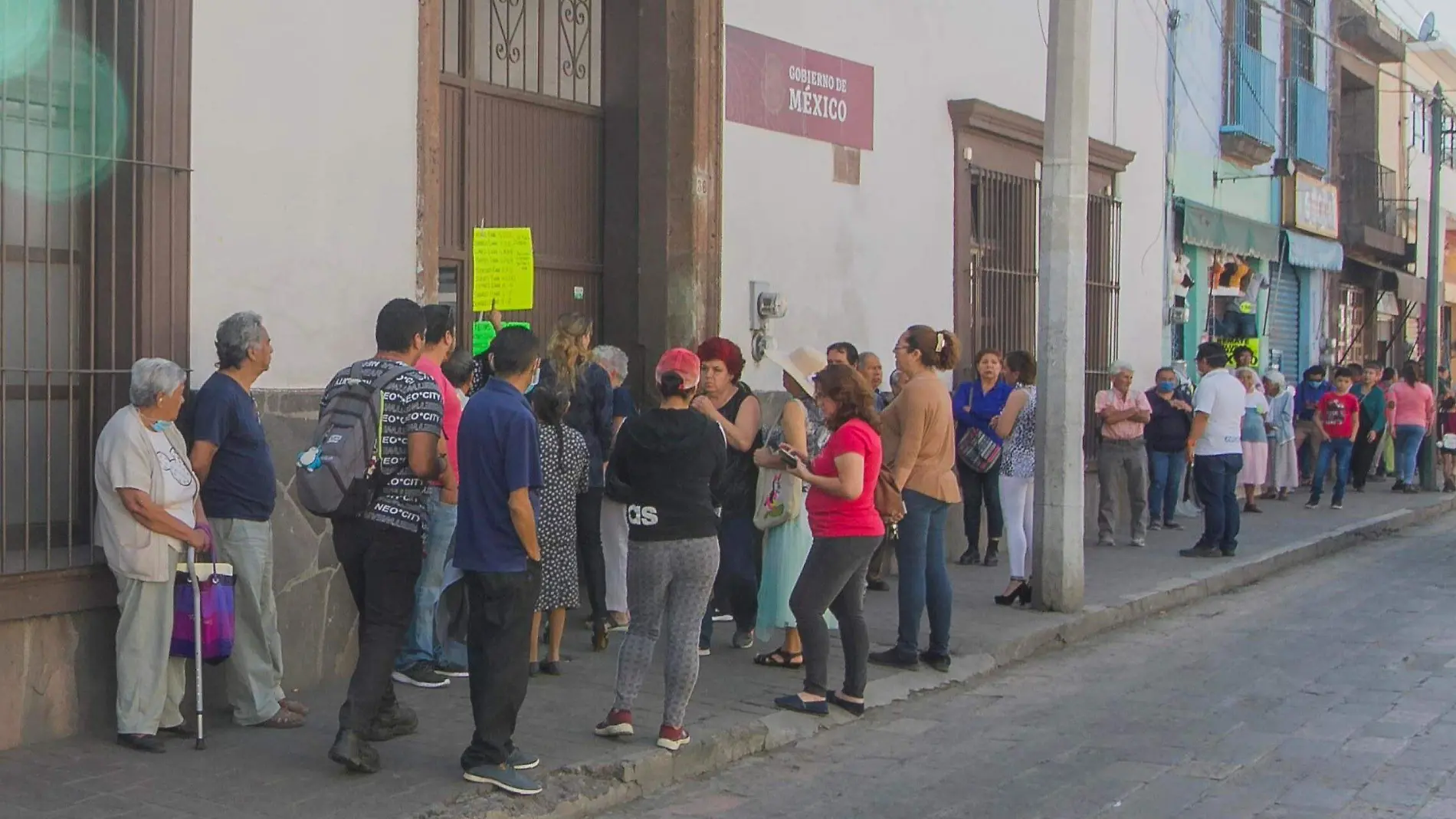 Durante julio habrá entrega de pensión para adultos mayores y personas con discapacidad.  Foto Archivo  El Sol de San Juan del Río.